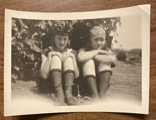 Vintage Young Girls Ladies Sitting on Ground Hats Fashion Real Photograph P3f17 picture