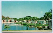TAVARES, FL Florida ~ Roadside  VILLA LAGOON RESORT c1960s Lake County Postcard picture