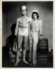 1938 Press Photo Henry Fonda as a clown and wife Frances as ring master at party picture