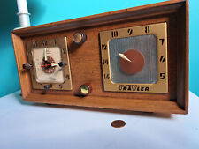 LOVELY ANTIQUE 1952 TRAV-LER 5170 AM TUBE CLOCK/RADIO Restored picture