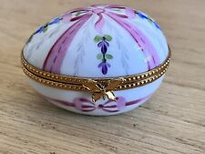 ROCHARD LIMOGES FRANCE HAND PAINTED PORCELAIN HINGED EGG TRINKET/PILL BOX picture