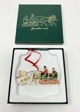 Vintage Greenbrier Resort Hotel 2002 Annual Christmas Ornament Horse Carriage ￼ picture