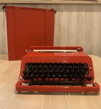 Olivetti Valentine Red Bucket Typewriter vintage Retro Antique used picture