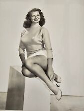 1952 Columbia Pictures Actress  Mary Castle Black & White Cheesecake Photo 8x10 picture