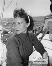 BETTY WHITE ACTRESS AND COMEDIAN - 8X10 PUBLICITY PHOTO (AB-494) picture