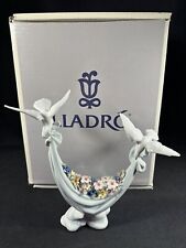 BOX LLADRO 6579 PETALS OF PEACE FLOWERS DOVES FIGURINE MADE IN SPAIN - RETIRED picture