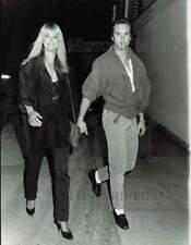1986 Press Photo Sean Cassidy and Ann Pennington at Spago's in West Hollywood picture