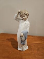 NAO By LLADRO Girl In Nightgown With blue Blanket & Slippers MINT Beautiful picture
