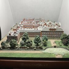 Danbury Mint Kensington Palace British Monarchy Collection Scaled Model - RARE picture