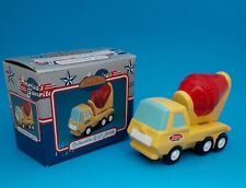 Tonka Toys***Cement Mixer***Salt & Pepper Shakers Hasbro Year 2000 / NIB picture