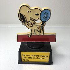 Vtg 1966 AVIVA Peanuts SNOOPY Trophy PRETTY FACE Plastic RARE Hong Kong picture