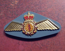 Canadian Military Wings Pin Royal Air Force? Gold-Tone Unknow Age 3