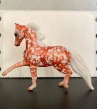 Breyer Mini Whinnies Horse. Reed. Chase Piece  picture