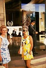 TT18 ORIGINAL KODACHROME 1970s 35MM SLIDE STYLE WOMEN SHORT DRESSES FASHION  picture