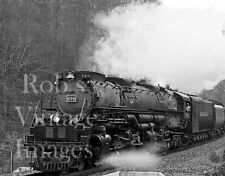 1950s Clinchfield Railroad Steam Locomotive Challenger 676  CRR train picture