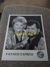P640 Band 8x10 Press Photo PROMO MEDIA FANNESS EXPRESS B & W MAN AND WOMAN picture