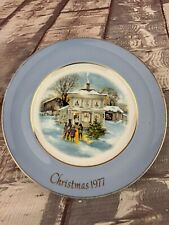 1977 Avon Christmas Plate Carollers Snow 5th Edition Vintage Decor picture
