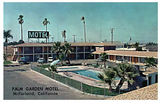 Palm Garden Motel Parking Lot w Old Car Pool McFarland California Postcard picture