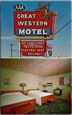 1950s Independence, Missouri Postcard GREAT WESTERN MOTEL Roadside Chrome Unused picture