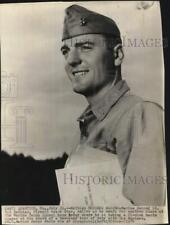 1954 Press Photo Olympic Track Star Bob Mathias Becomes Marine at Quantico, VA picture
