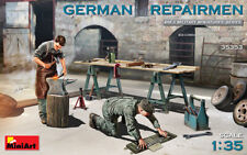 MiniArt 1/35 German Repairmen picture