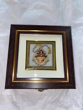 VINTAGE WOODEN BOMBAY STORE RED LINED JEWELRY BOX MARBLE INLAY W/NECKLACE DESIGN picture