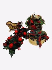 VINTAGE CHRISTMAS HOLLY & BERRIES TABLE CENTERPIECES picture