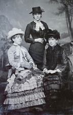 ORIGINAL BEAUTIFUL GRANDMOTHER, MOTHER, DAUGHTER TINTYPE PHOTO 1/6th PLATE c1890 picture