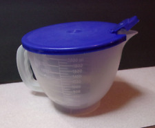 Vtg Tupperware 8 Cup 64 oz  Measure Batter Bowl Mix N Store w/ Blue Lid 500-7 picture