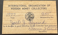 VINTAGE 1977 INTERNATIONAL ORGANIZATION OF WOODEN MONEY COLLECTORS MEMBER CARD picture