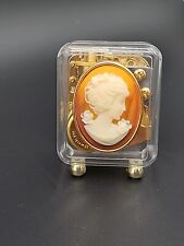 Vintage Sankyo Cameo Music Box Clear Acrylic Plastic Footed  picture
