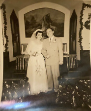 Lot~10 Vintage Black & White Photos~1940s & 1950s~Wedding~ Brides~Grooms~Guests picture