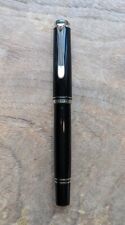 Pelikan Souveran Fountain Pen M400 14K Black And Green picture