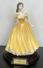 Royal Doulton Figurine Of The Year 2003 Elizabeth HN4426 Mint with Stand picture