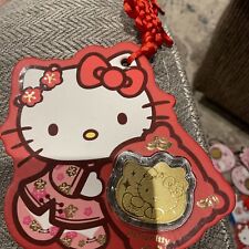 Sanrio Hello Kitty Golden Foil Path Chow tai fook Hongkong Amulet 0.18 grams. picture