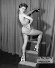 ACTRESS DEBRA PAGET PIN UP - 8X10 PUBLICITY PHOTO (SP262) picture
