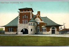 Muskegon MI Union Depot Postcard Train Station Michigan Railroad Exterior Old picture