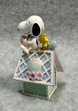 1994 Hallmark Easter Ornament “Easter Beagle” Charlie Brown & Snoopy PEANUTS 94 picture