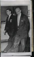 1963 Press Photo James Madola escorted by a detective in a Bronx police station picture