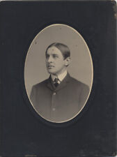 OVAL PORTRAIT OF YOUNG MAN W/ MIDDLE PARTED HAIR - GETTYSBURG, PA picture