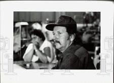 1989 Press Photo Clair Neer, father of slain brothers, at a WA press conference picture