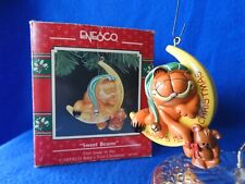 Enesco Ornament 1991 1992 Garfield Sweet Beams First Baby's First Christmas Seri picture