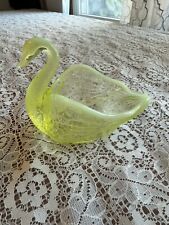 Vintage Fenton Uranium yellow opalescent Iridescent Art Glass Swan 4