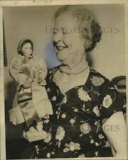 1959 Press Photo Mrs. Ruby Gutierrez With French Bisque Doll of Empress Eugenia picture
