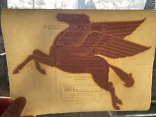VINTAGE  1930s MOBIL OIL PEGASUS FLYING HORSE SOUVENIR ORIGINAL DECAL picture