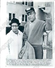 1970 Former Heavyweight Boxer Joe Lewis & his Wife Leave Hospital Press Photo picture