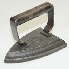 ANTIQUE UC or CU CAST IRON No 5 SMALL SAD FLAT CLOTHES IRON  VERY NICE CONDITION picture