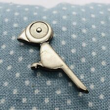 Vintage Big Eyed South Western Bird Pin Pin-back picture