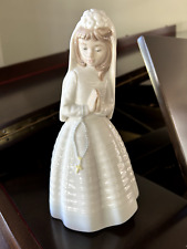 NAO By Lladro FIRST COMMUNION CONFIRMATION GIRL PRAYING ROSARY Figurine #00236 picture