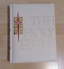 Vtg. Book New American Bible With Beautiful Illustrations 1971 Catholic Unmarked picture